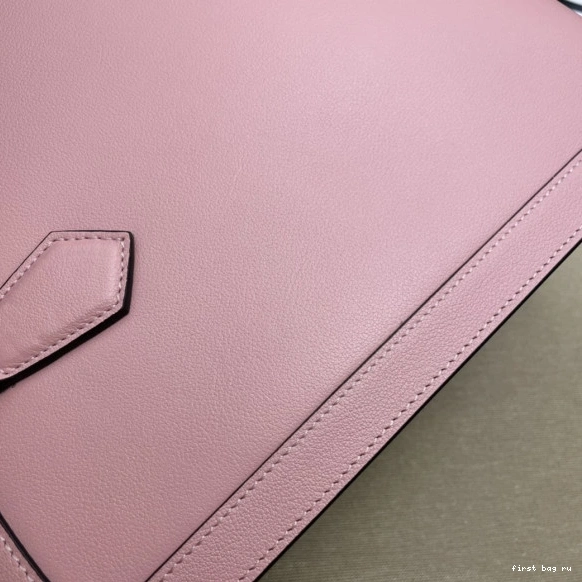 First bag ru GUCCI Diana medium bag tote 0811